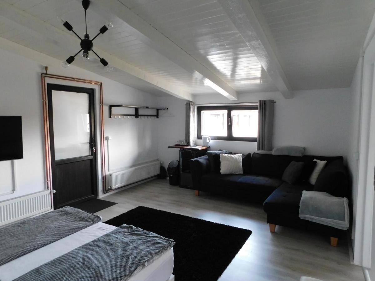 Mountain Vista Suites Zărneşti Exteriör bild