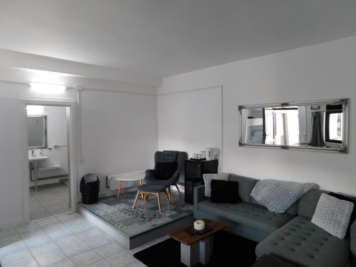 Mountain Vista Suites Zărneşti Exteriör bild